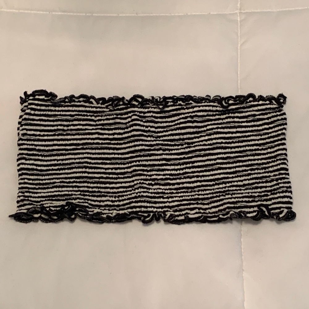 black & white striped tube top - Picture 3 of 3